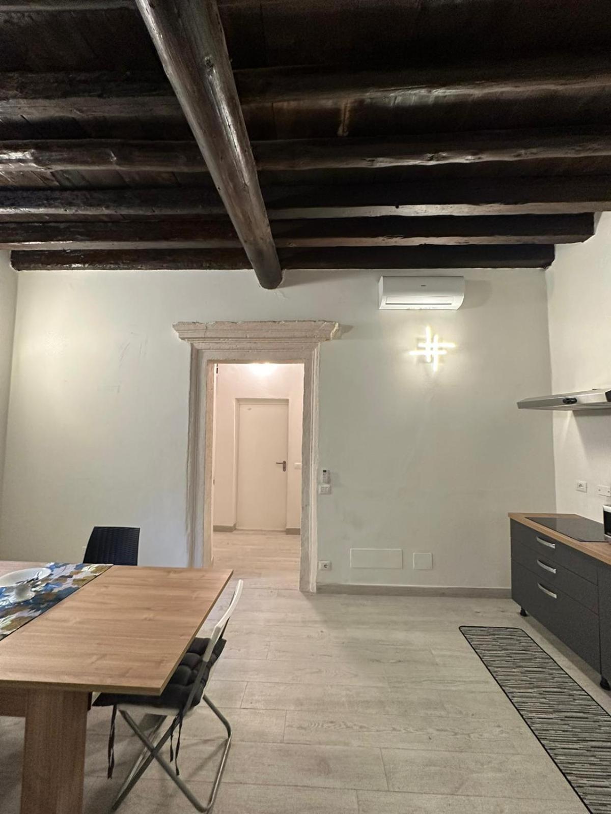 Appartement Al Campanile à Vérone Extérieur photo