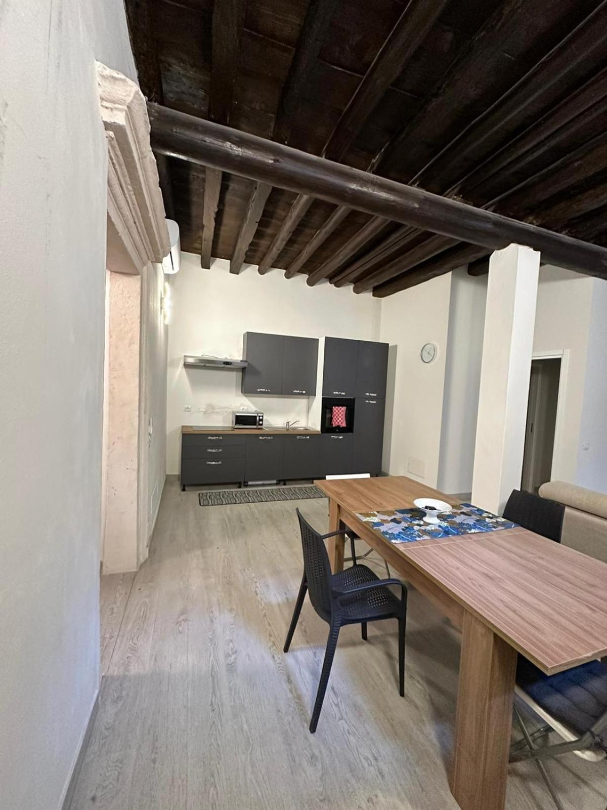 Appartement Al Campanile à Vérone Extérieur photo